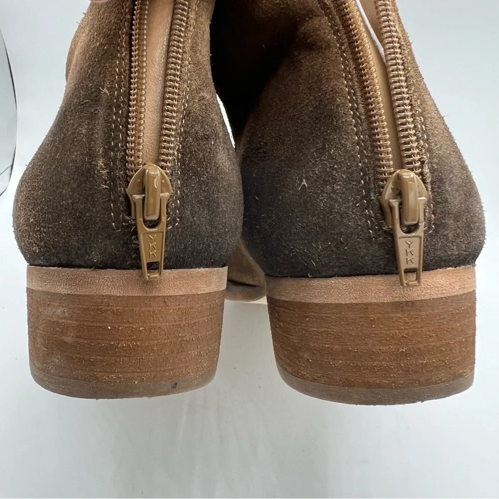 Vaneli Women’s Chelsea Ankle Boots Sz 10W Brown Suede Slip On Classic Burnished